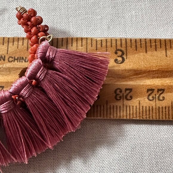 Mauve Pink Fan Fringe Earrings Pierced Macrame Statement - Picture 5 of 5